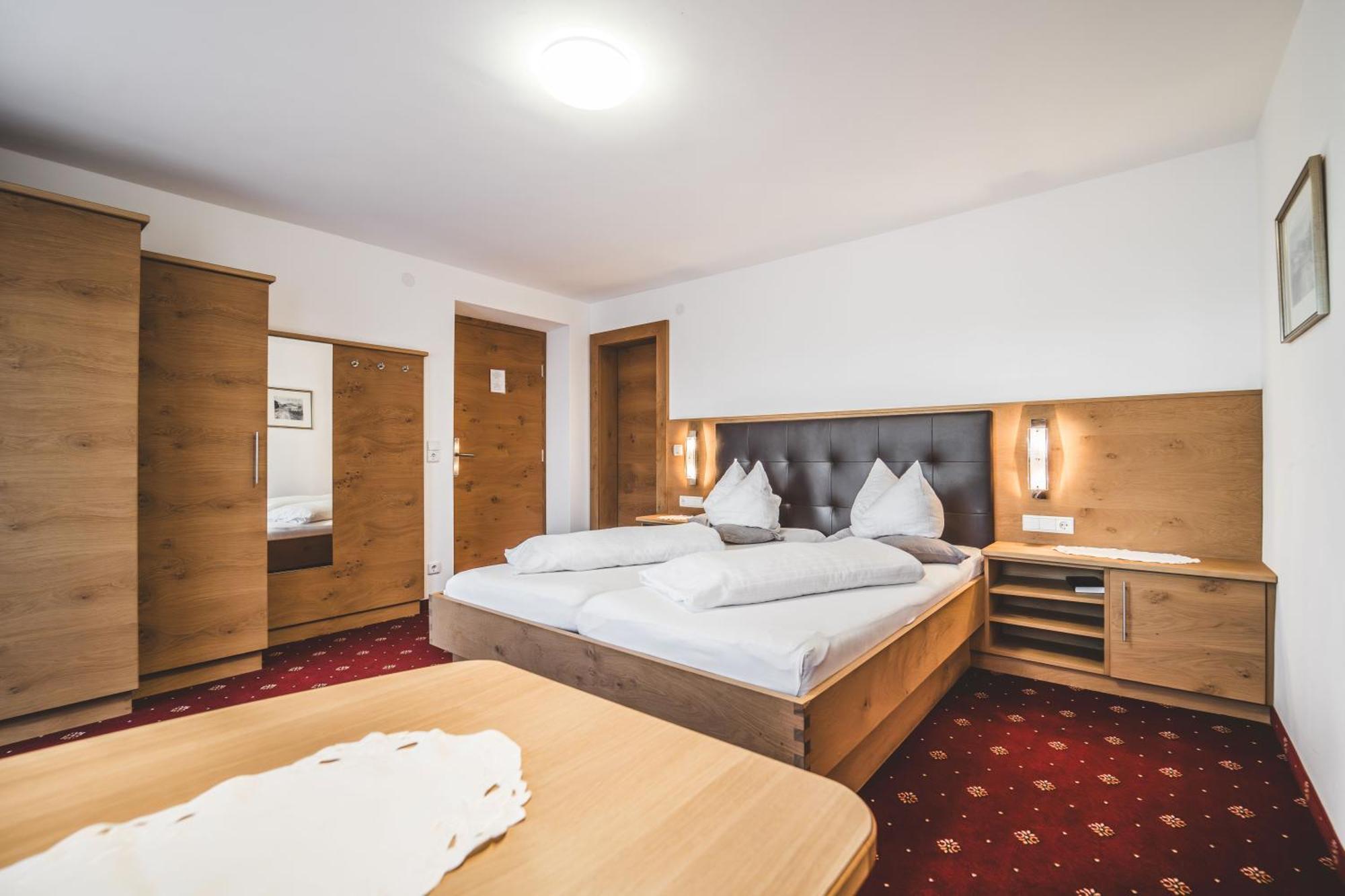Pension Sonnenheim Schonberg im Stubaital Bagian luar foto