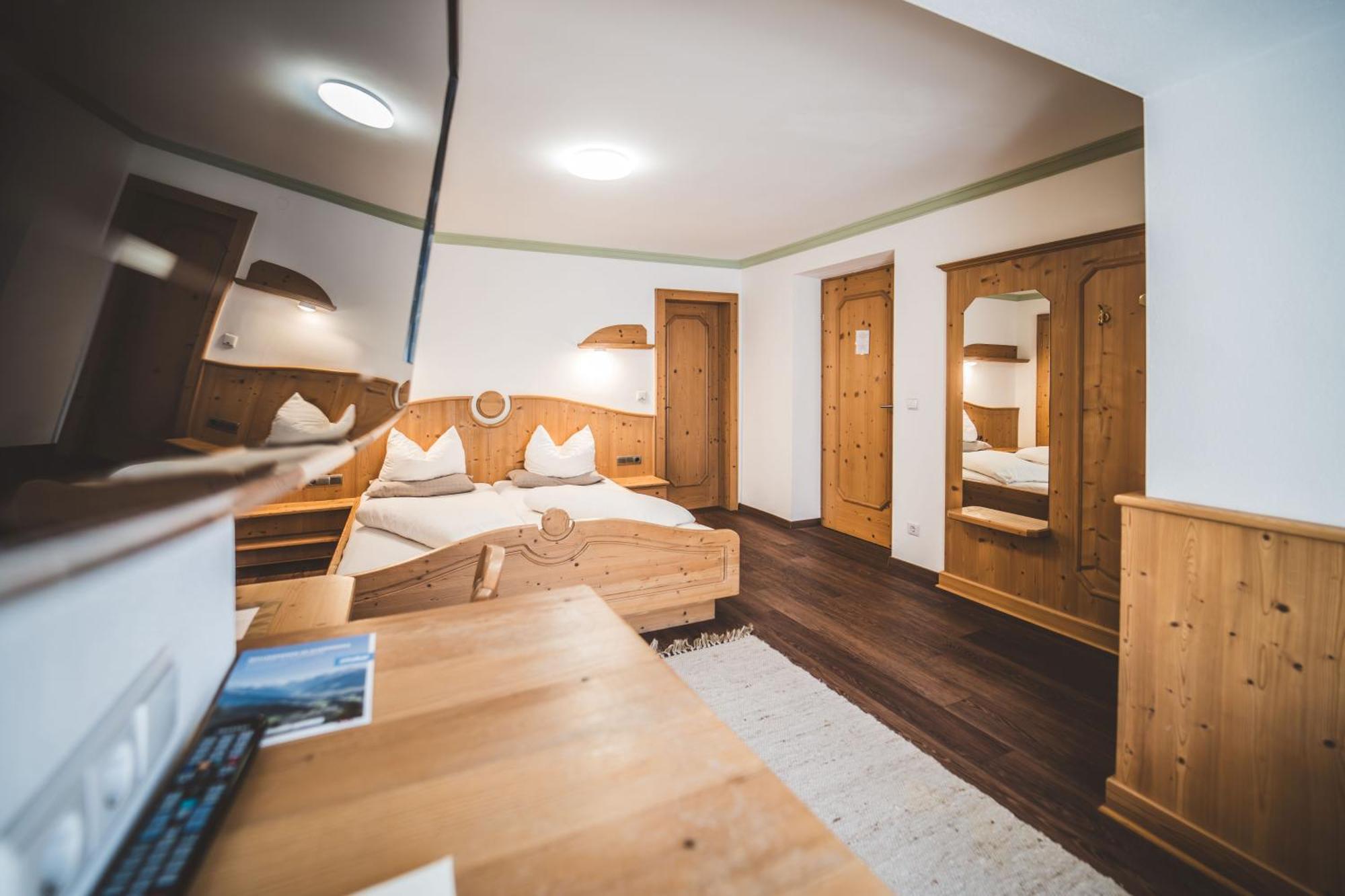Pension Sonnenheim Schonberg im Stubaital Bagian luar foto