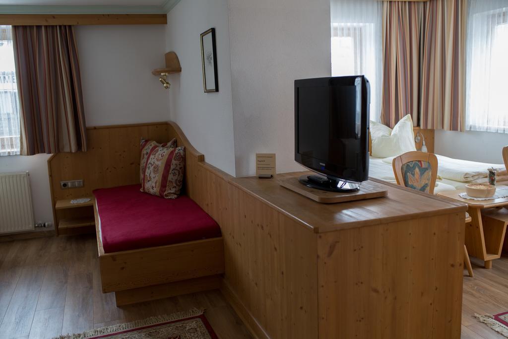Pension Sonnenheim Schonberg im Stubaital Bagian luar foto