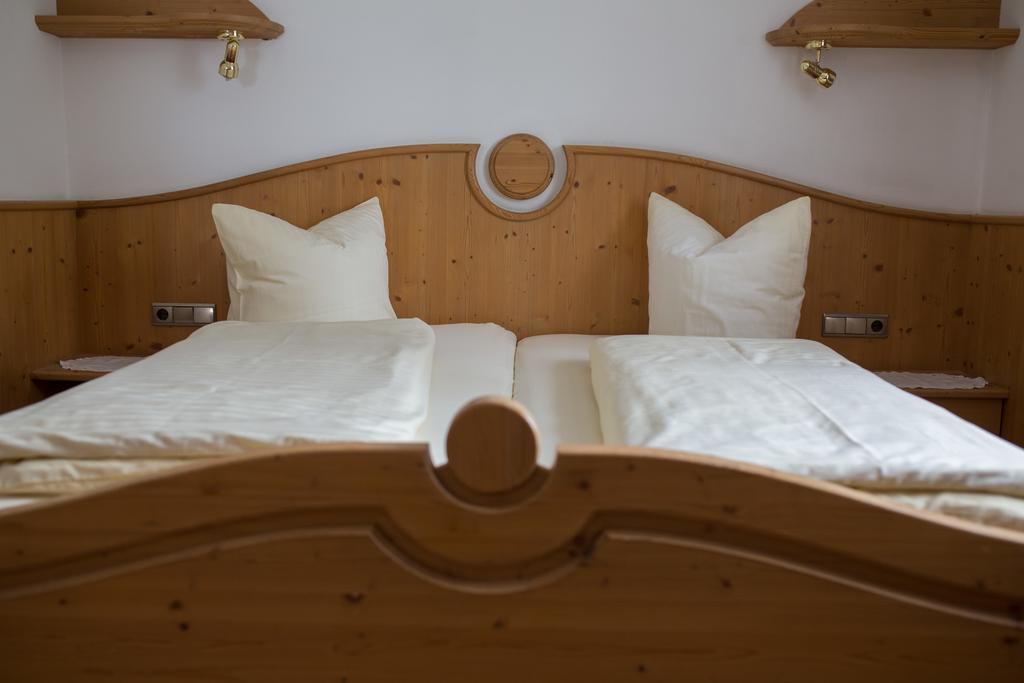 Pension Sonnenheim Schonberg im Stubaital Bagian luar foto