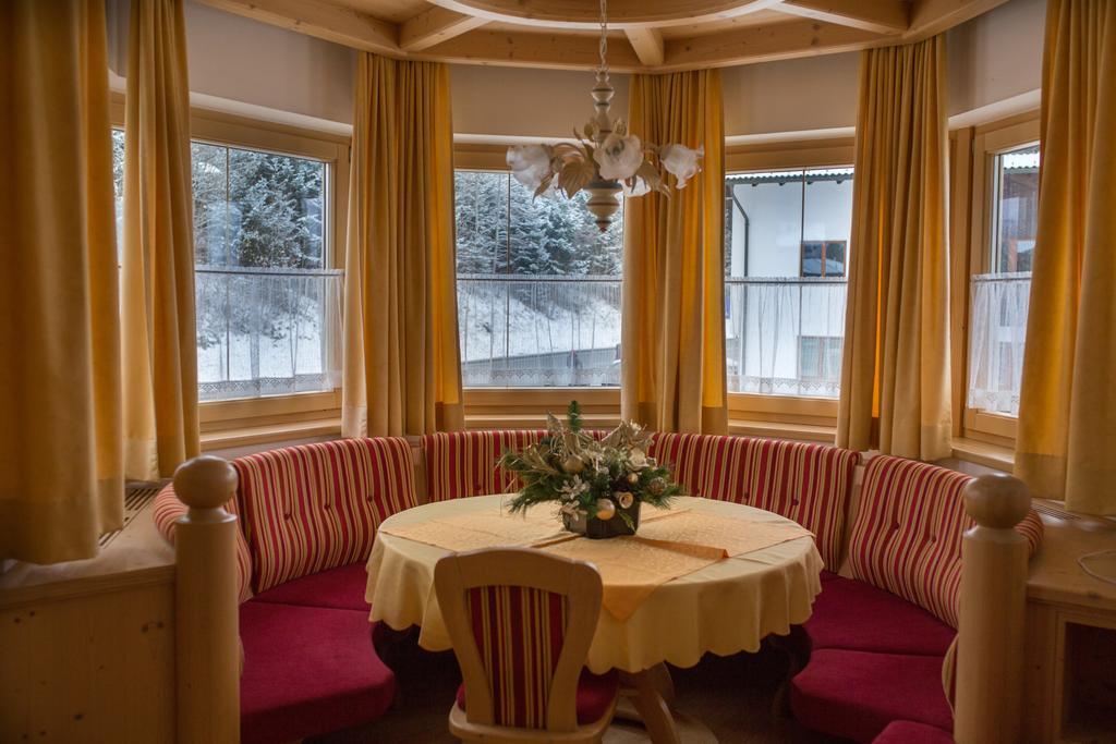 Pension Sonnenheim Schonberg im Stubaital Bagian luar foto