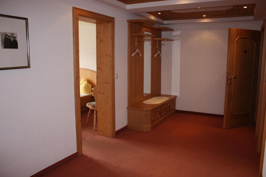 Pension Sonnenheim Schonberg im Stubaital Ruang foto